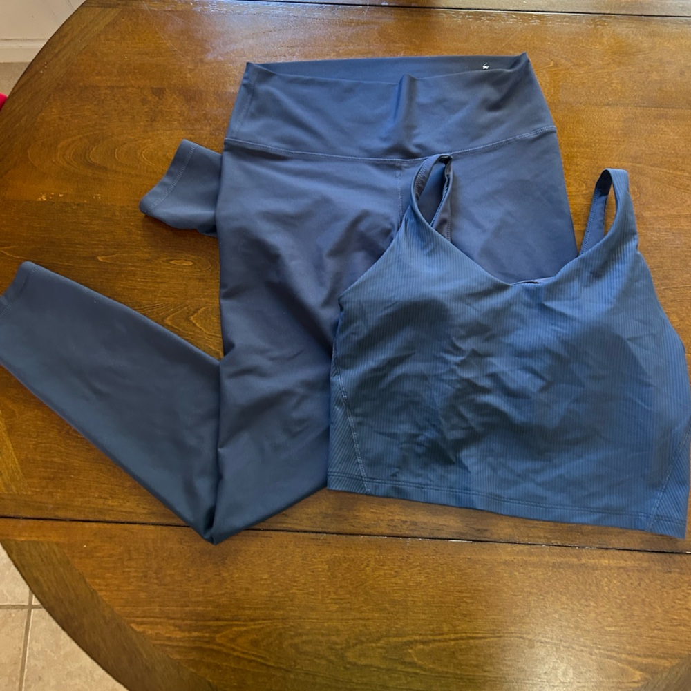 NWOT Old Navy Powersoft Set